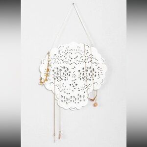 Urban Outfitters Skeleton Hanging Jewelry Stand Skull White Wall Art Plum & Bow